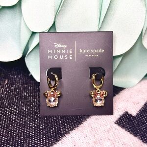 NWT Disney Minnie Mouse Earrings